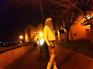 tranny zoe flashing